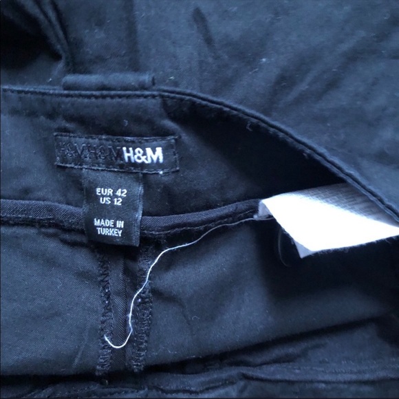 H&M Black Chino Shorts 8 in inseam - Picture 4 of 4